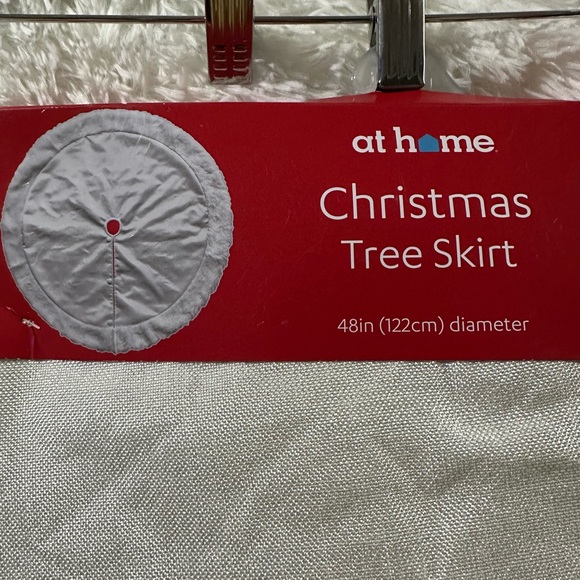 Christmas Tree Skirt - Picture 2 of 8